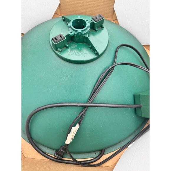 EZ Rotating Christmas Tree Stand Rotates 360° For Artificial Trees Upto 8.5 Feet - Picture 6 of 15